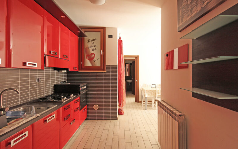 Fonte Laurentina – bilocale con box e cantina